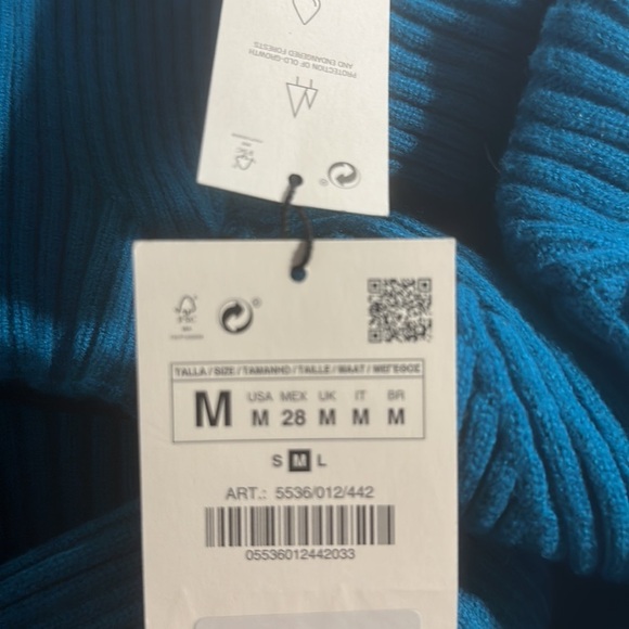 NWT. Zara Blue Cropped Mock Neck Sweater. Size S, M. - Picture 5 of 8